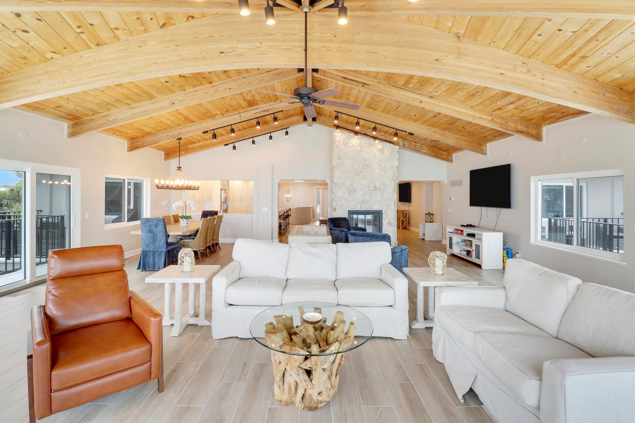 SUNSET DRIVE - Residential