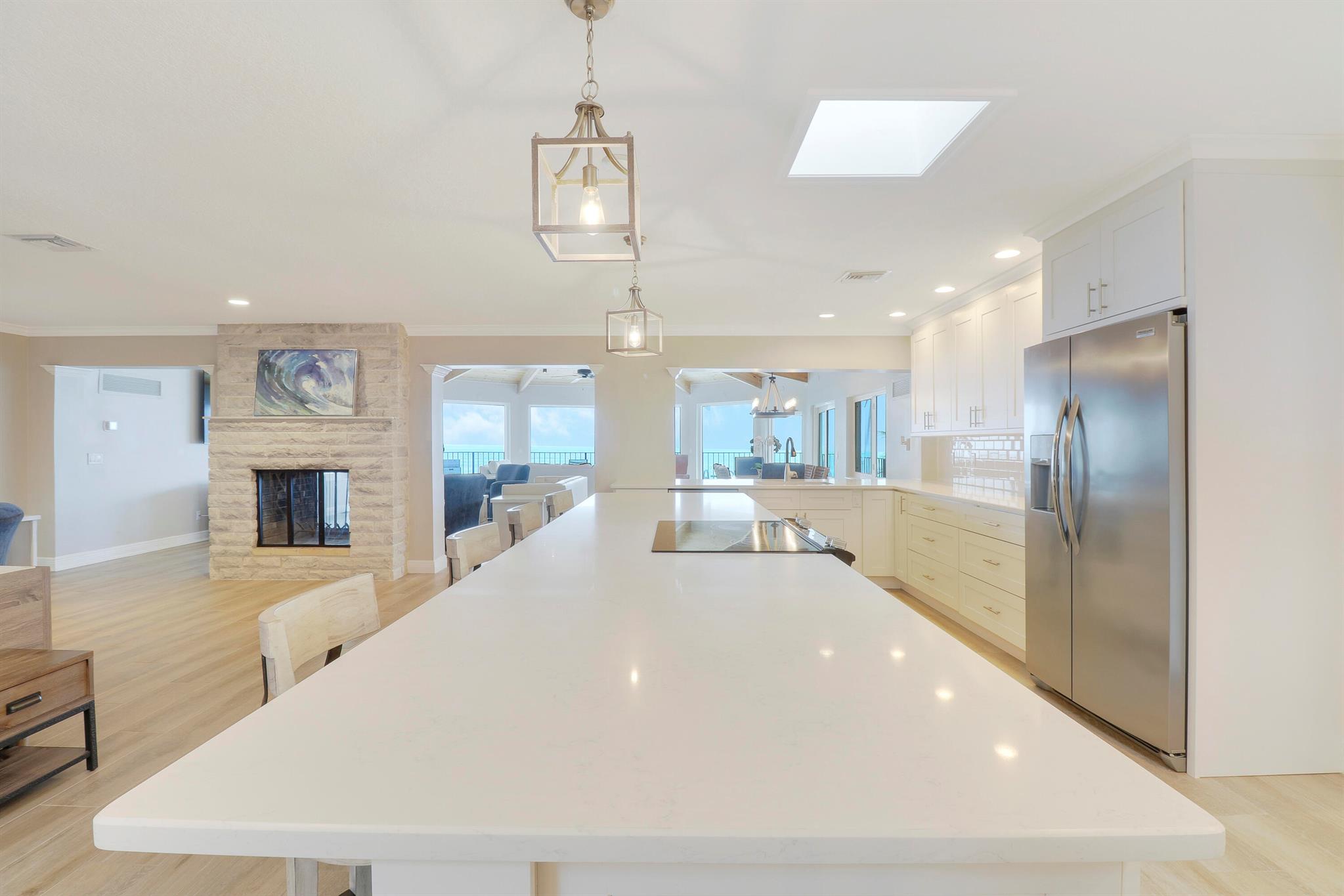 SUNSET DRIVE - Residential