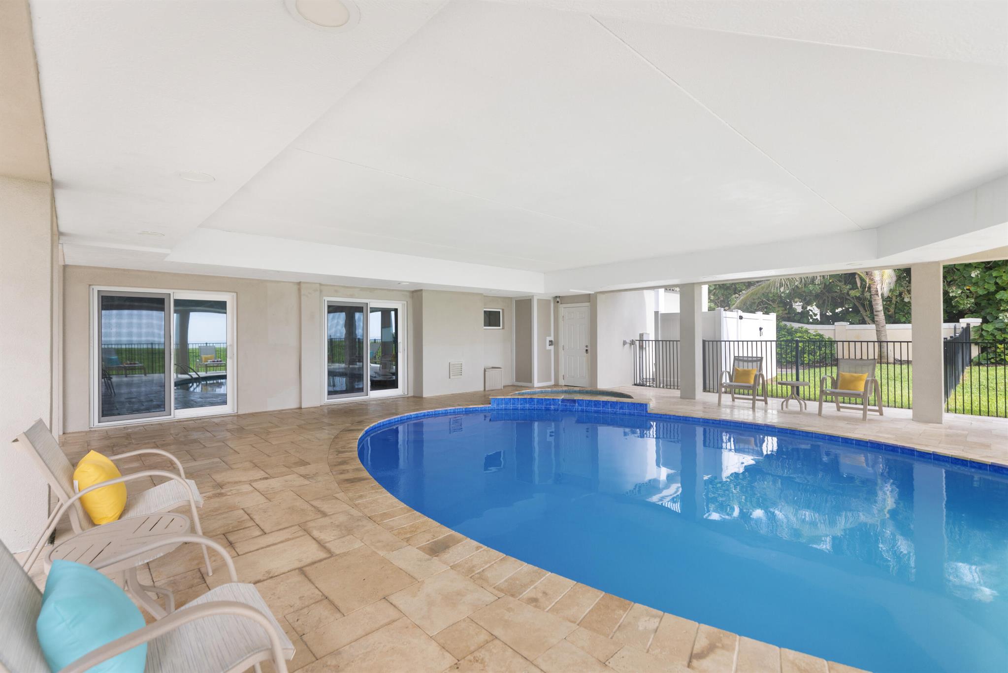 SUNSET DRIVE - Residential