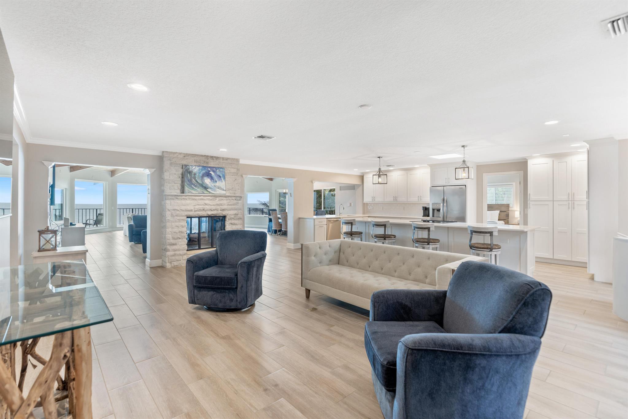 SUNSET DRIVE - Residential