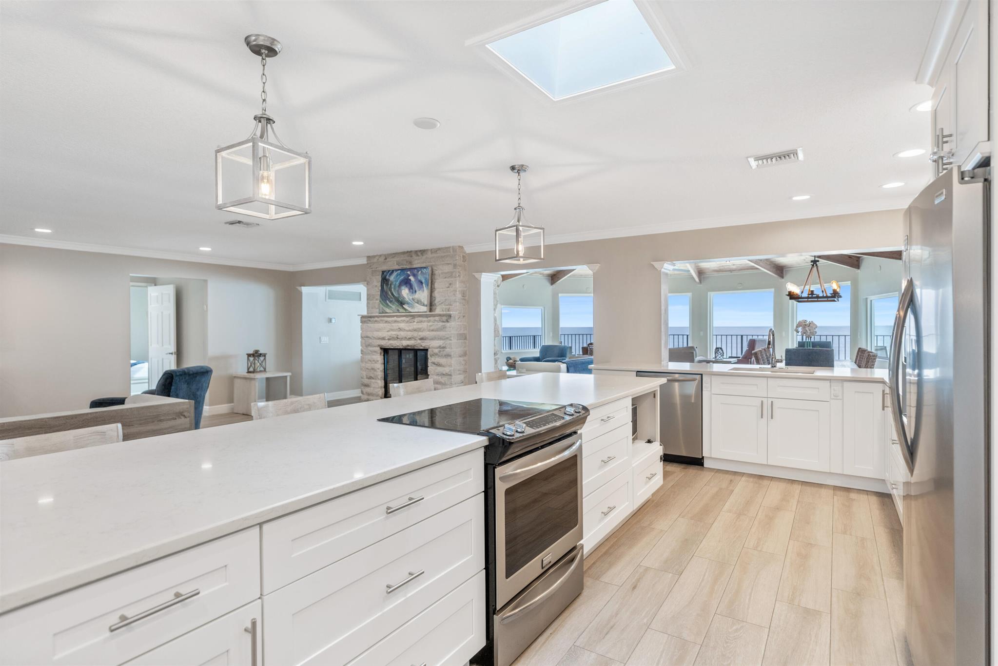 SUNSET DRIVE - Residential