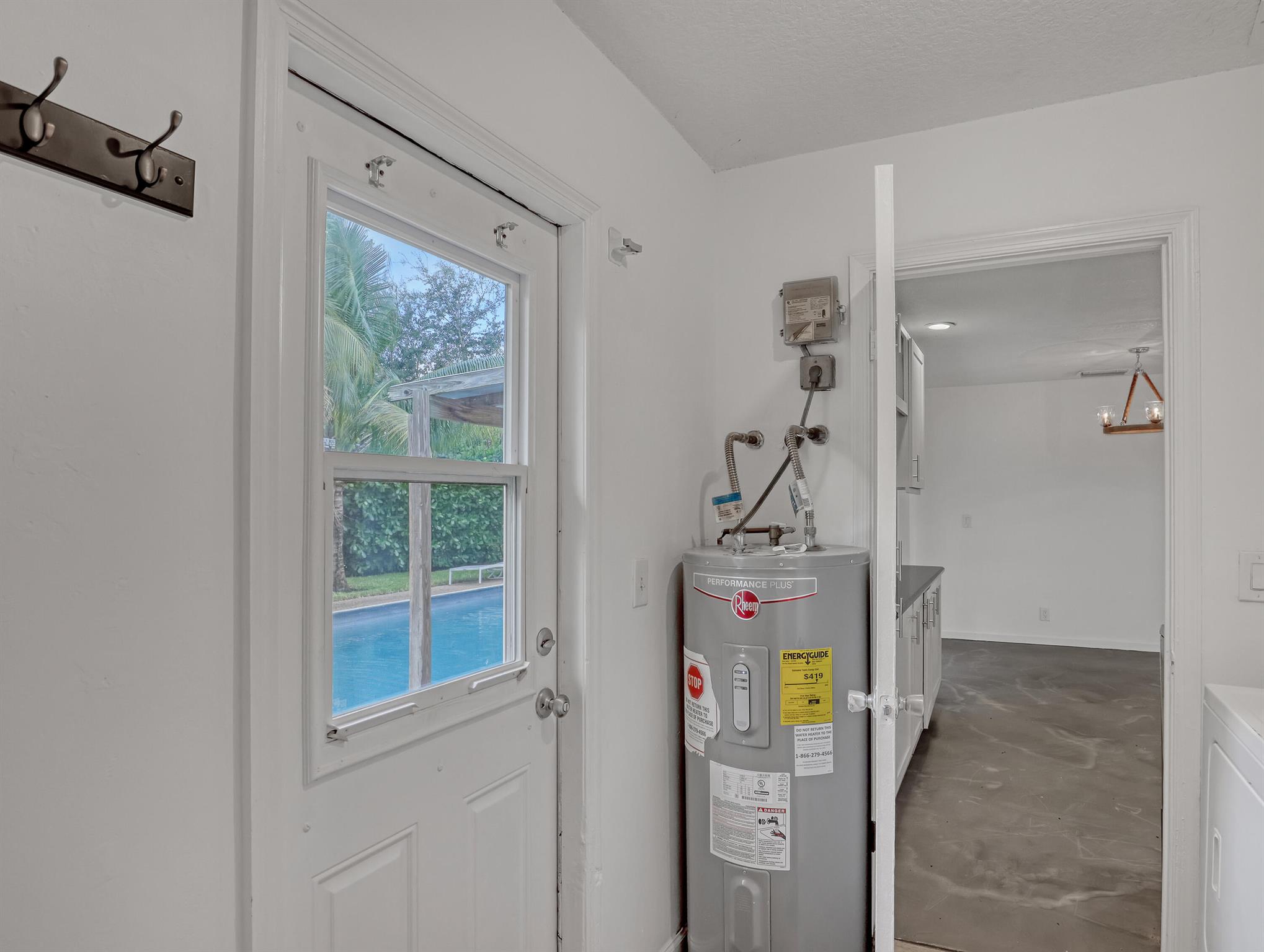 AMERICAN HOMES AT BOCA RA - Residential Lease