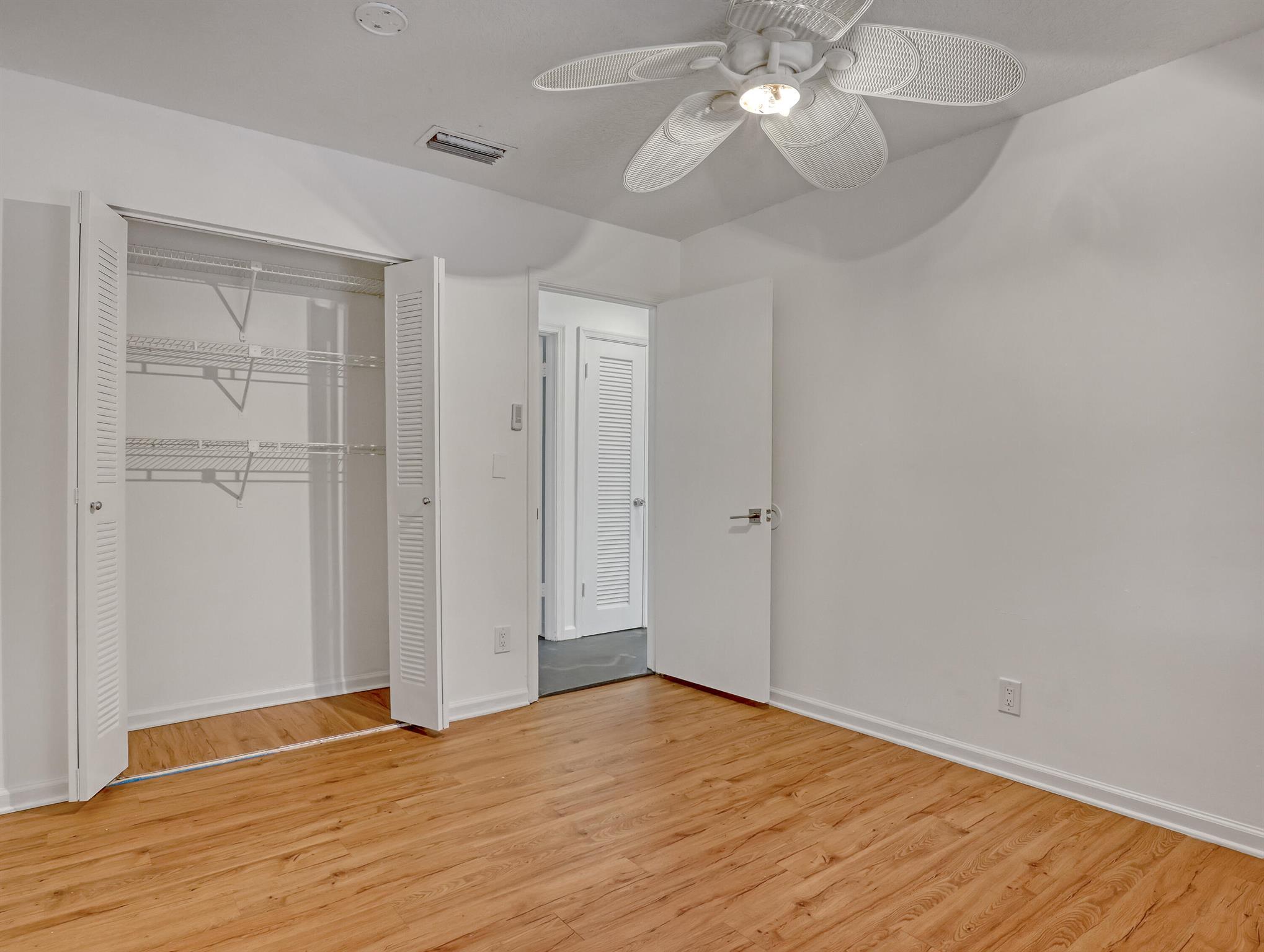 AMERICAN HOMES AT BOCA RA - Residential Lease