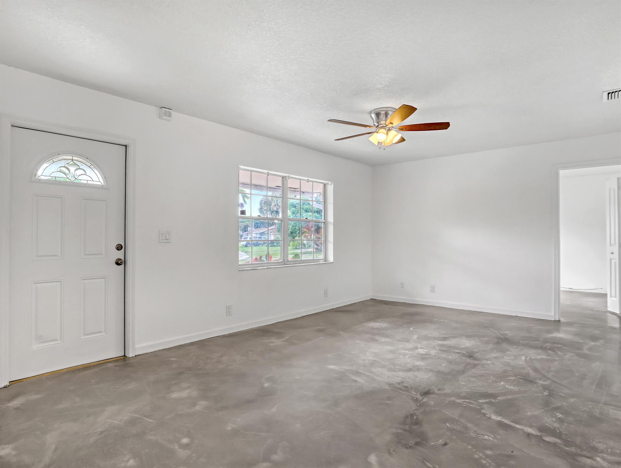 AMERICAN HOMES AT BOCA RA - Residential Lease