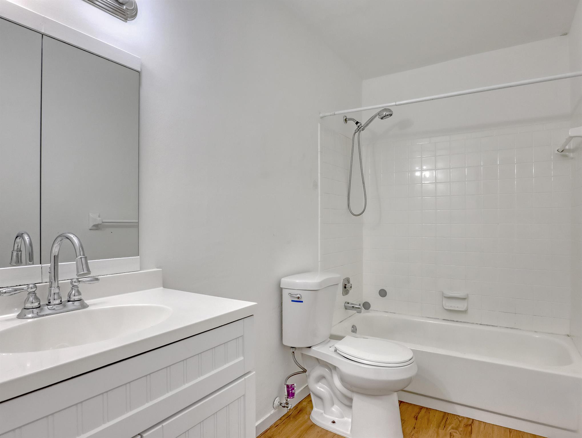 AMERICAN HOMES AT BOCA RA - Residential Lease