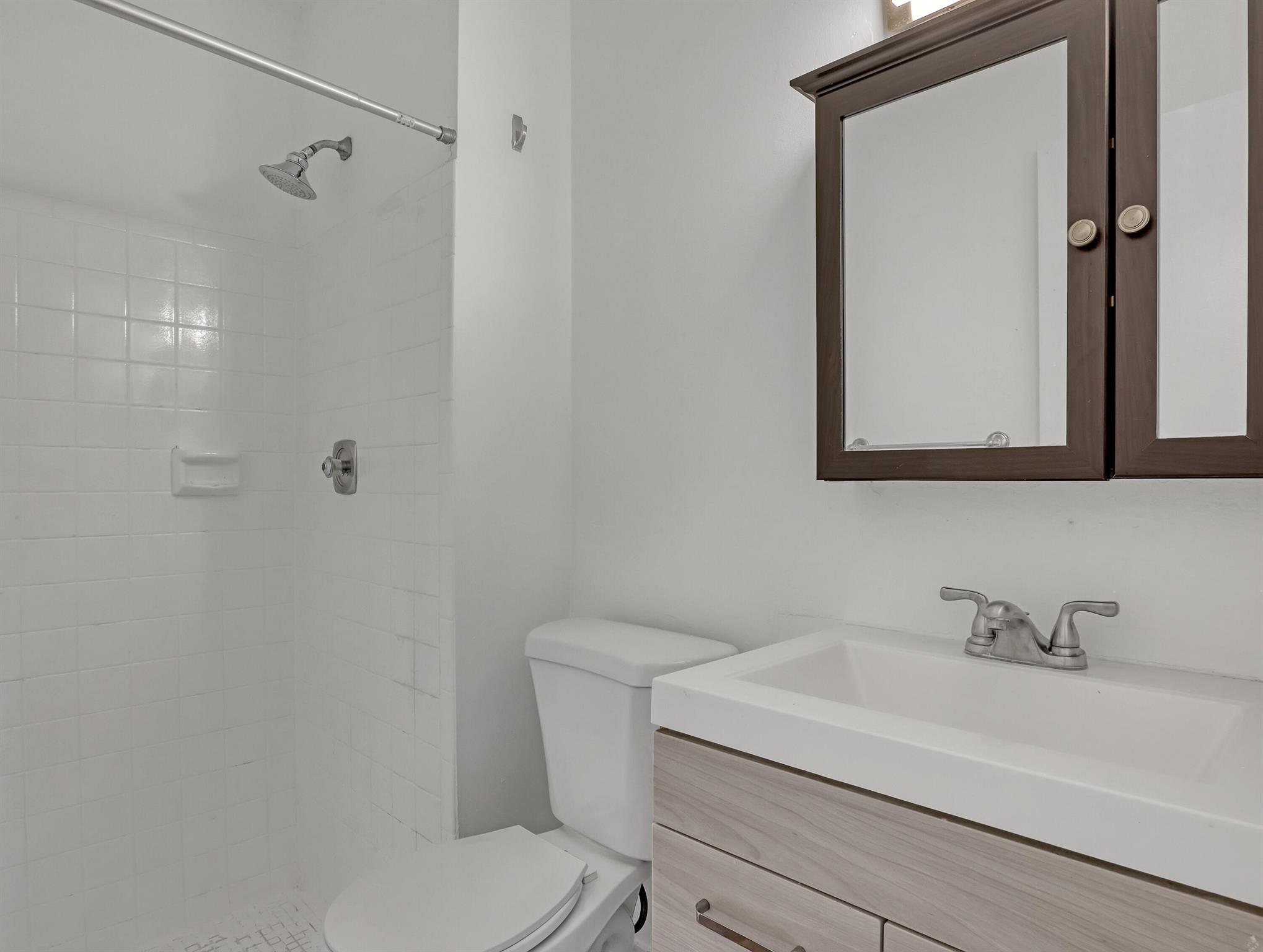 AMERICAN HOMES AT BOCA RA - Residential Lease