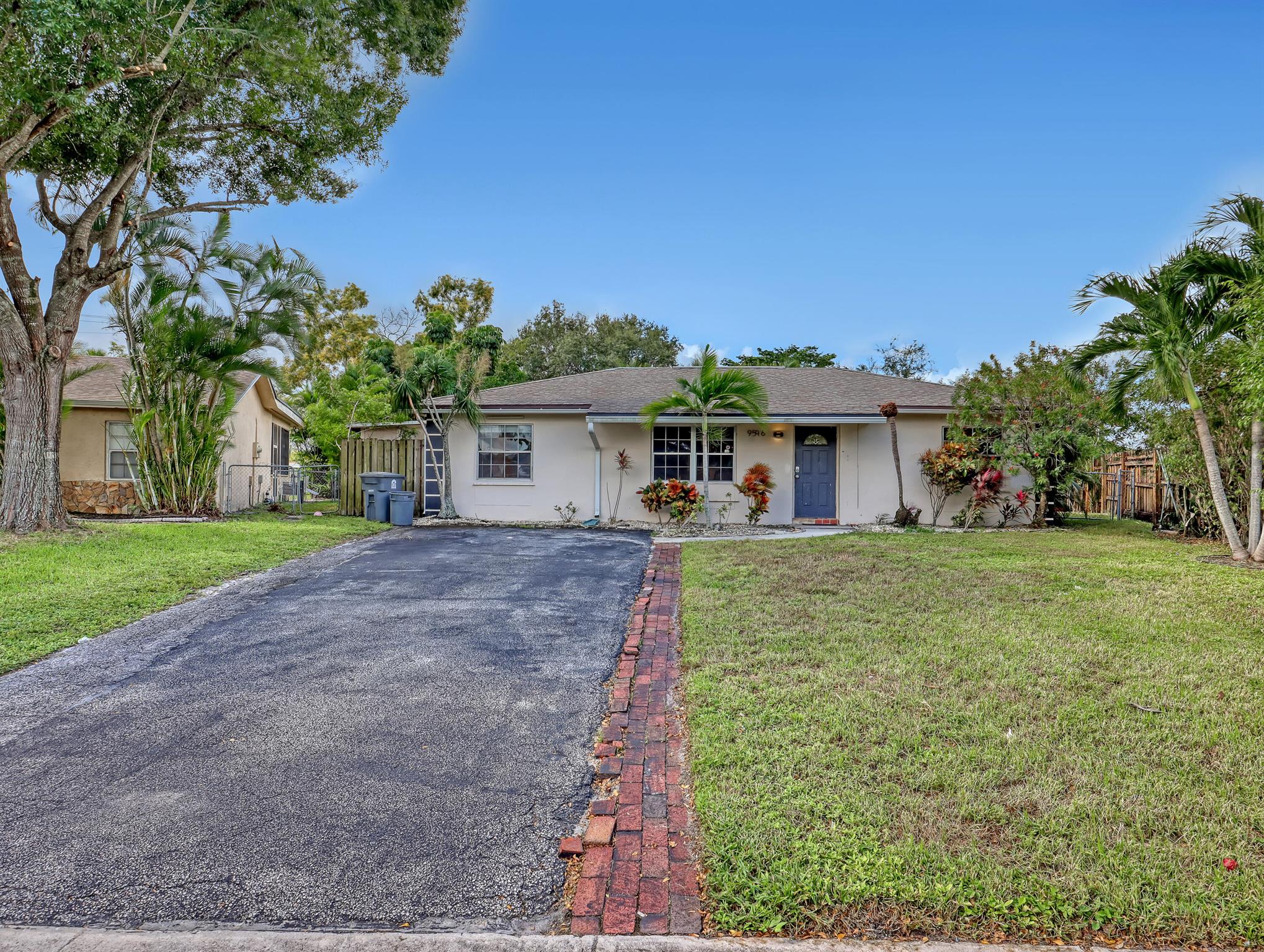 AMERICAN HOMES AT BOCA RA - Residential Lease