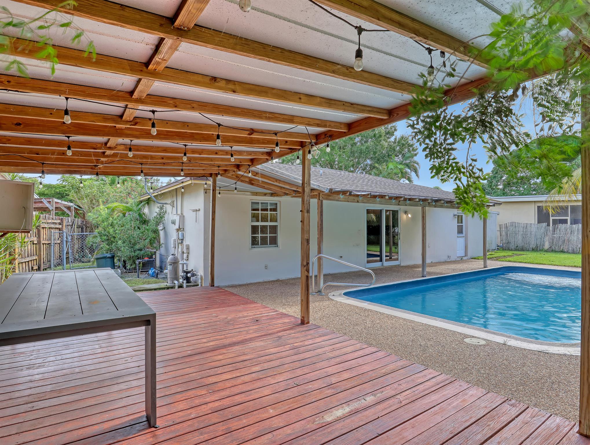 AMERICAN HOMES AT BOCA RA - Residential Lease