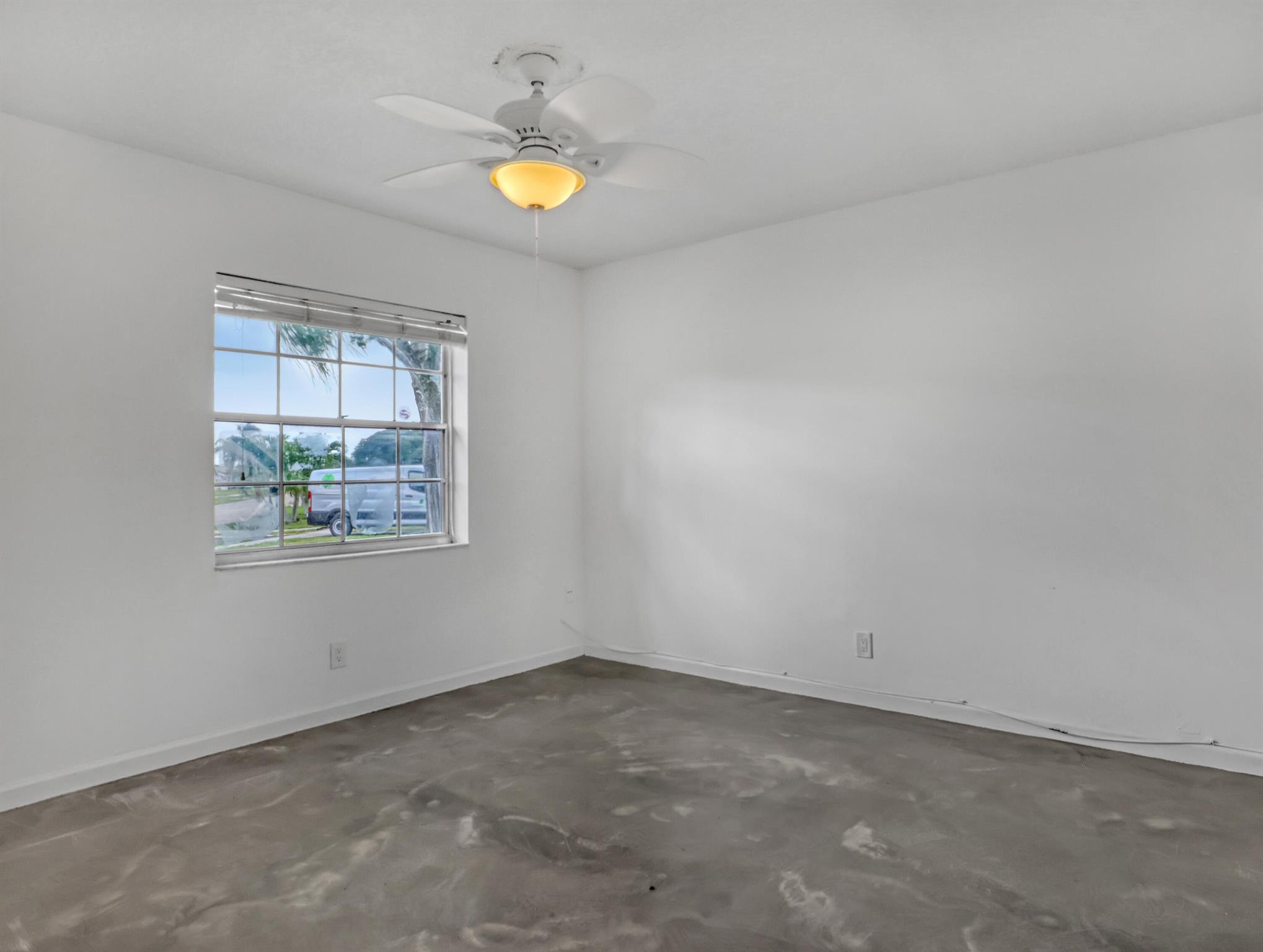 AMERICAN HOMES AT BOCA RA - Residential Lease