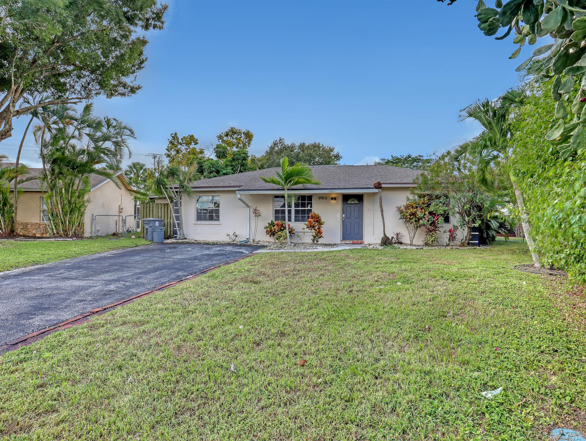AMERICAN HOMES AT BOCA RA - Residential Lease
