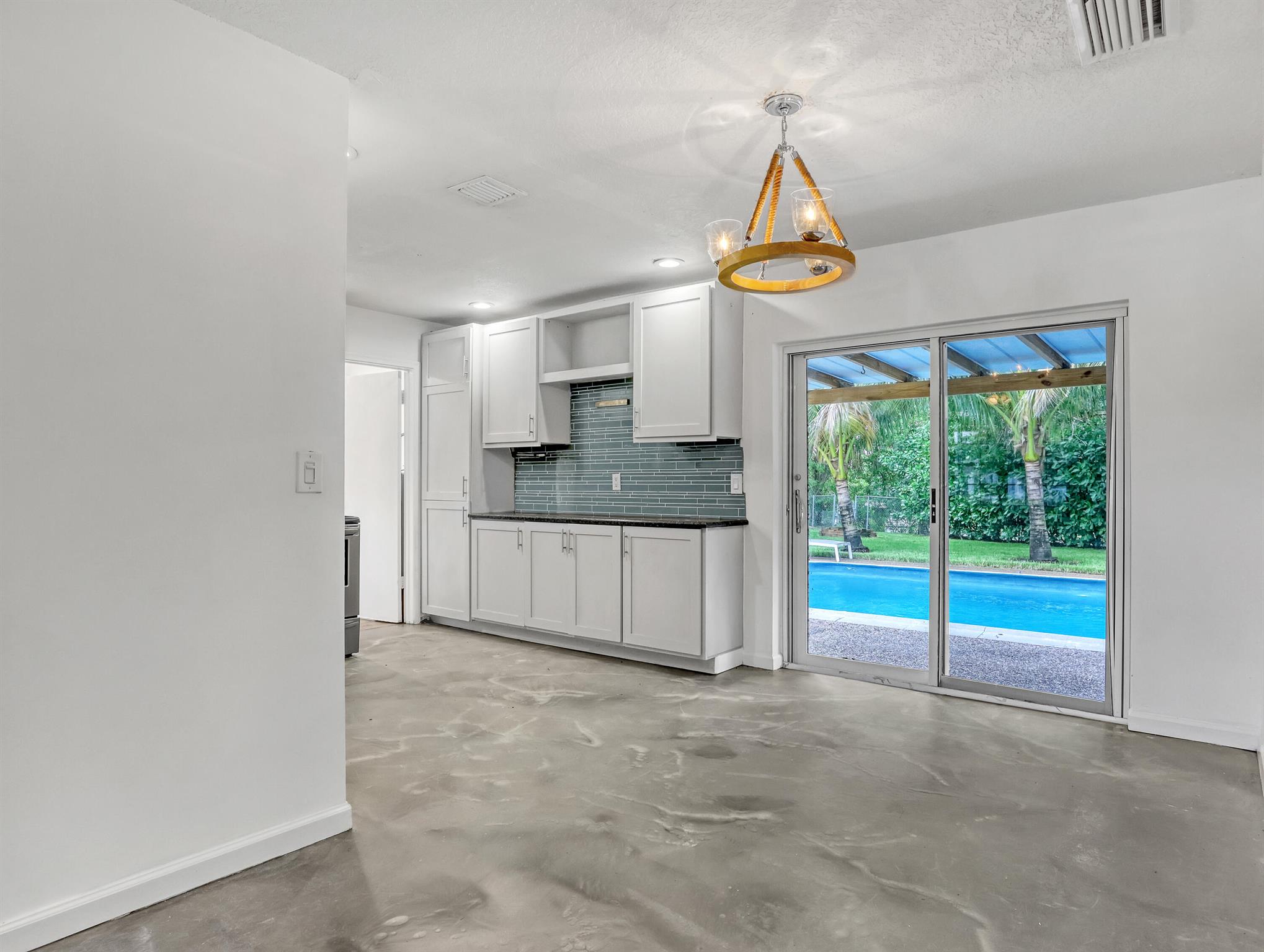 AMERICAN HOMES AT BOCA RA - Residential Lease