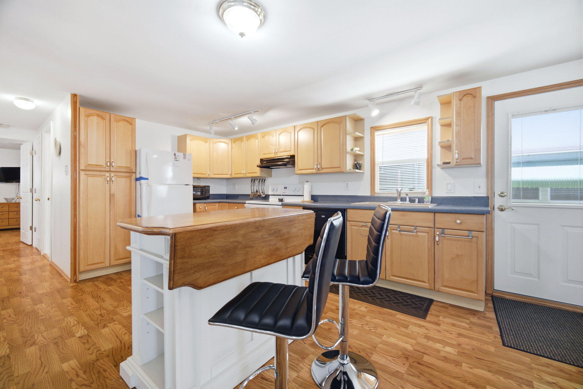 RAVENSWOOD ESTATES & MARINAS - Residential