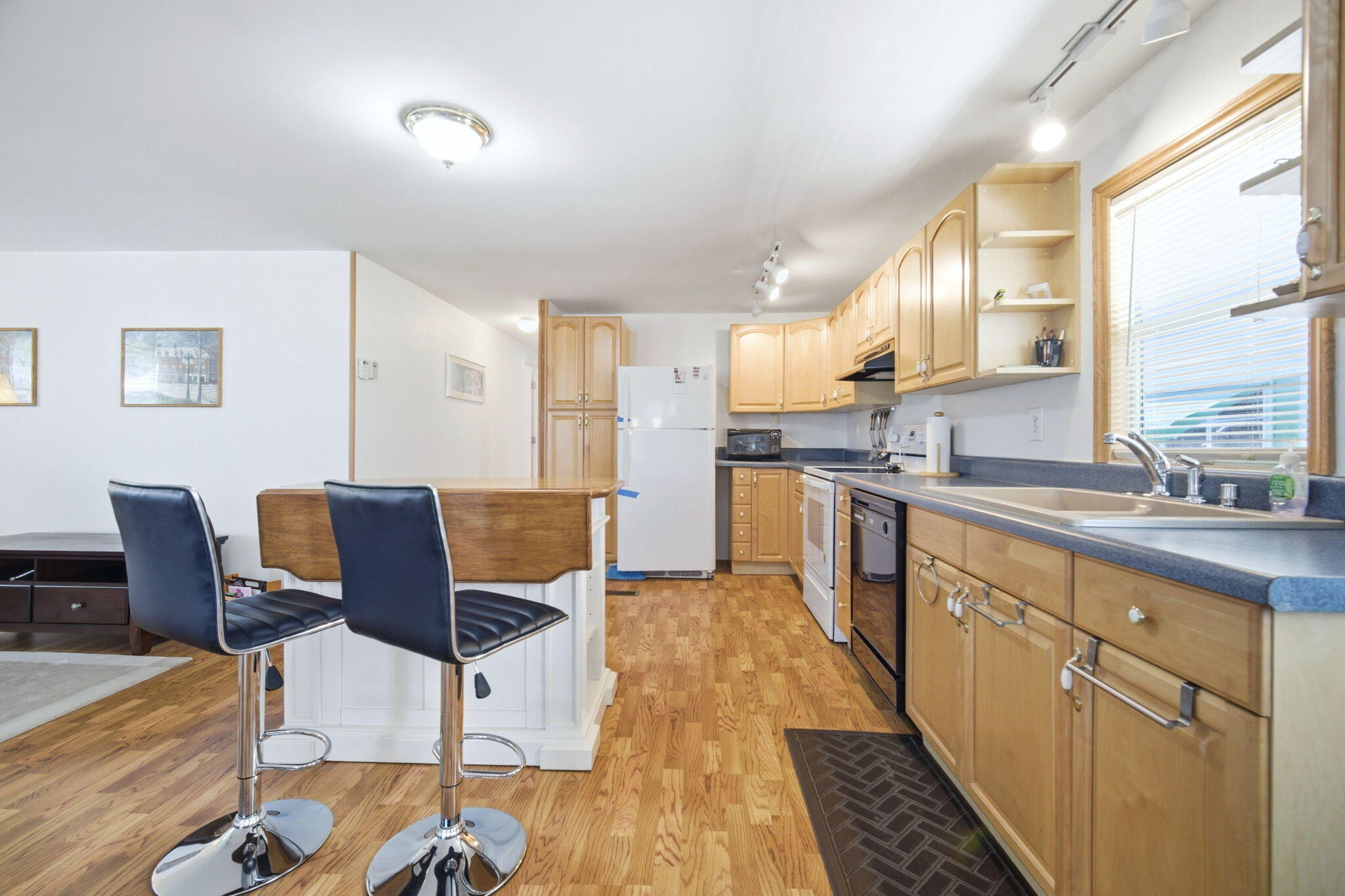 RAVENSWOOD ESTATES & MARINAS - Residential