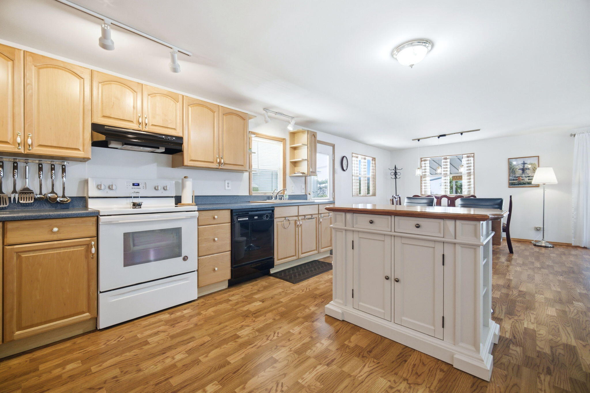 RAVENSWOOD ESTATES & MARINAS - Residential