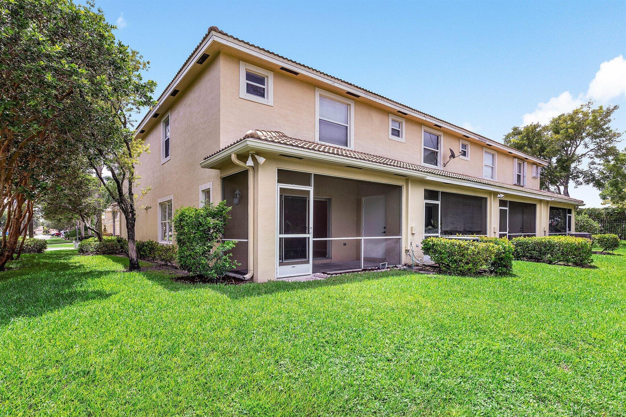1559 Westchester Avenue, Wellington, FL, 33414/$448,888 4 1559 Westchester Avenue