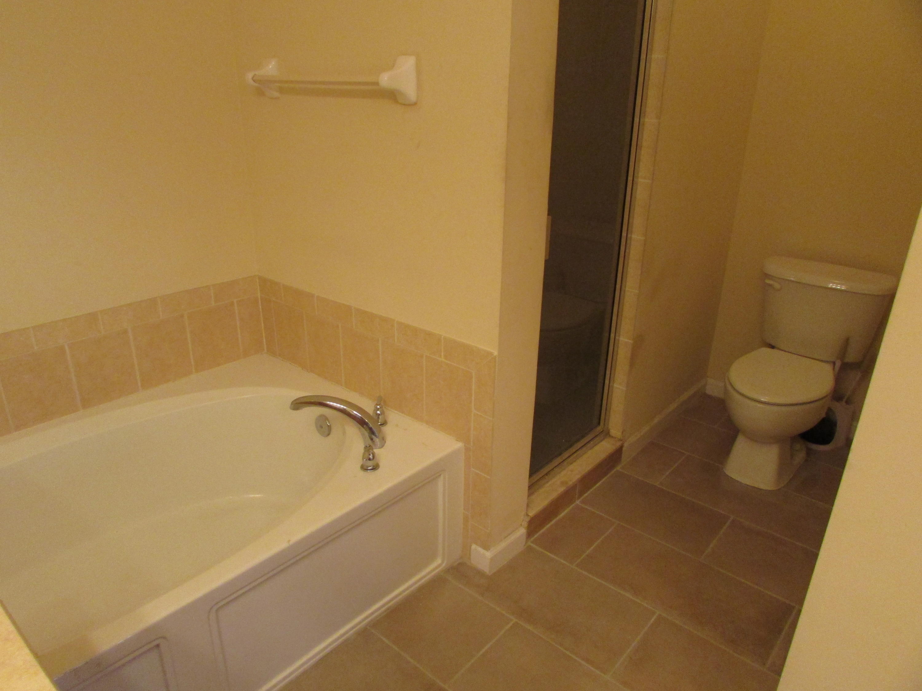 RIVER OAKS - Residential