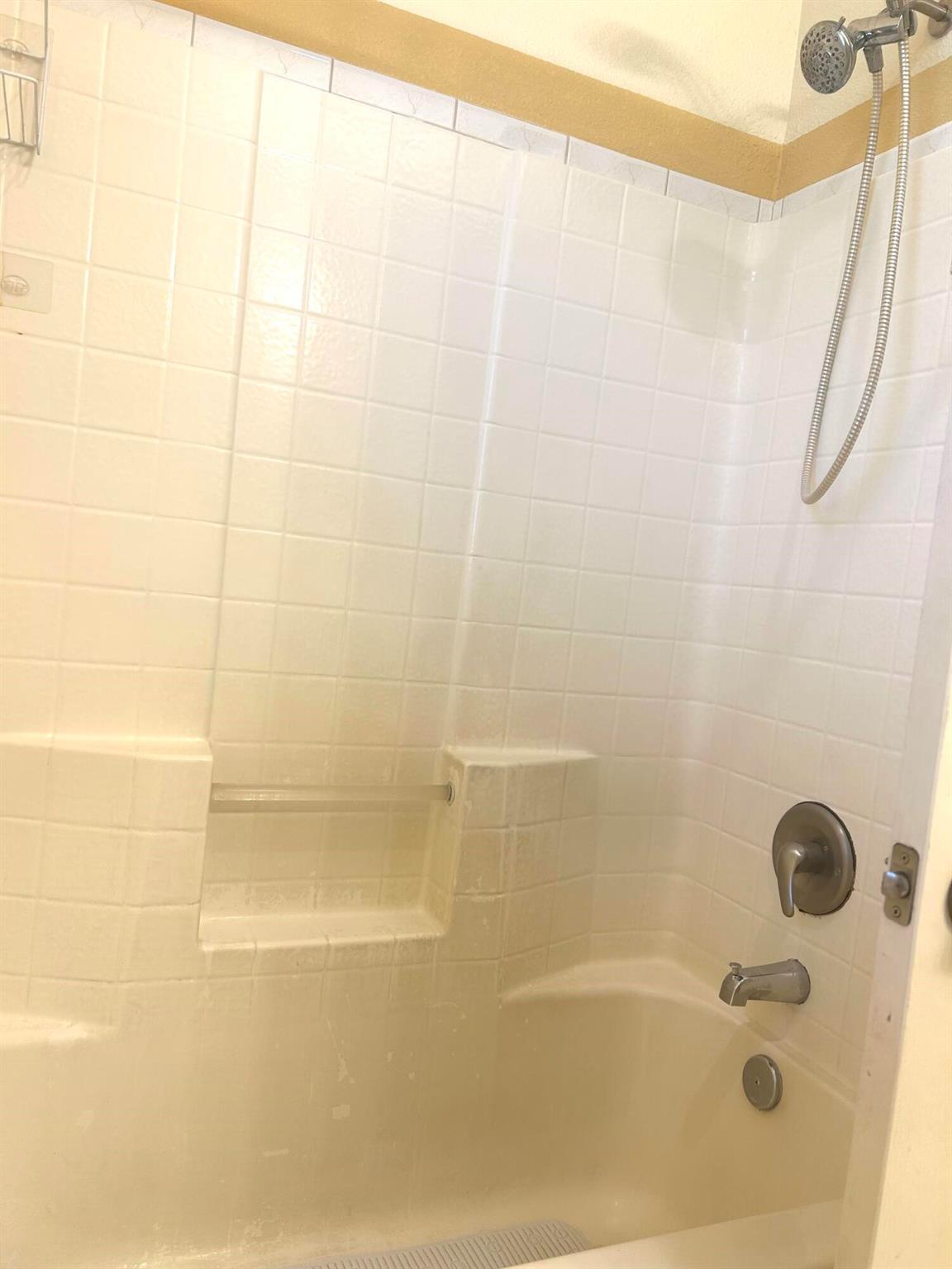 PRAIRIE KEY - Residential Lease