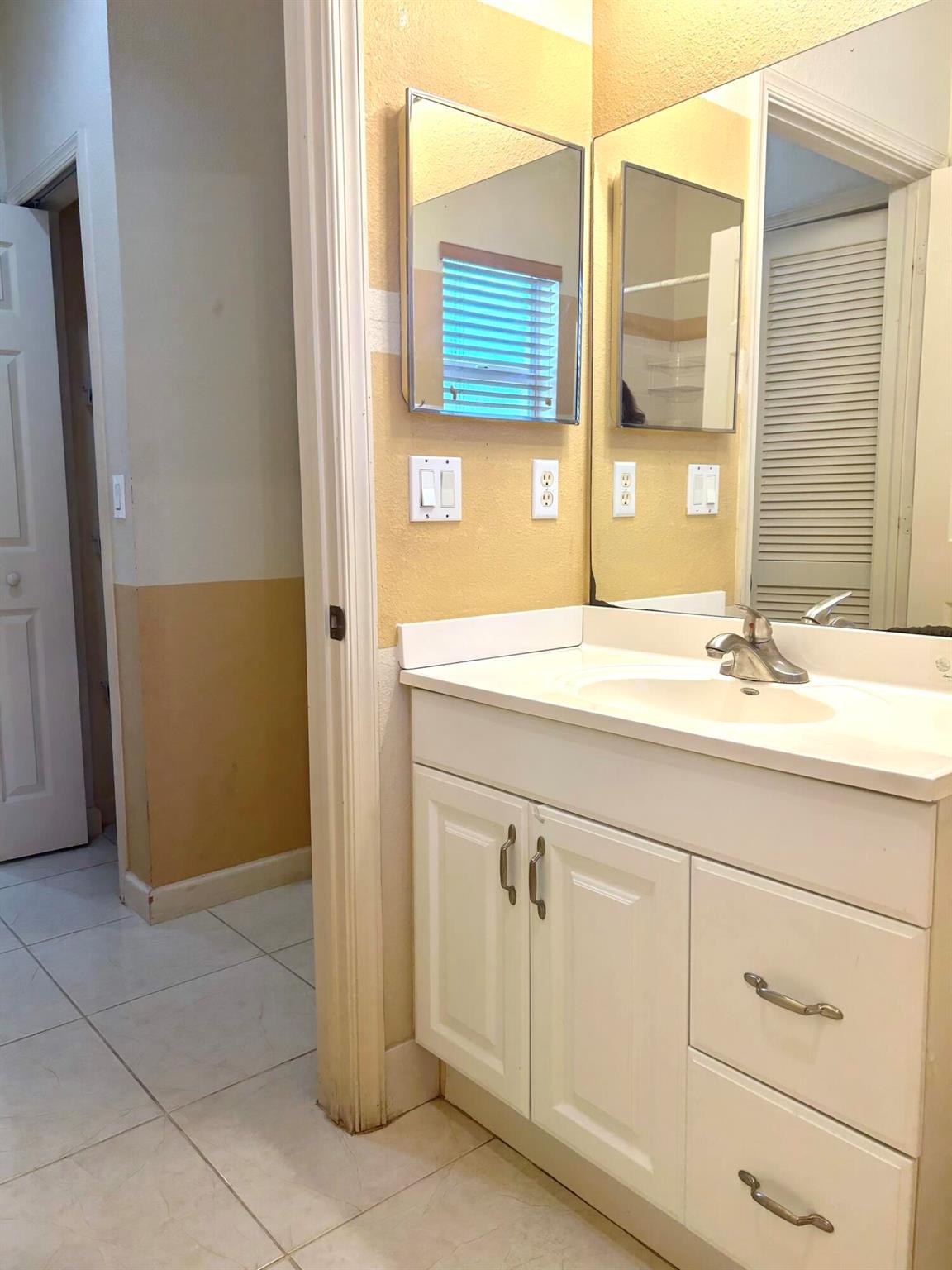 PRAIRIE KEY - Residential Lease