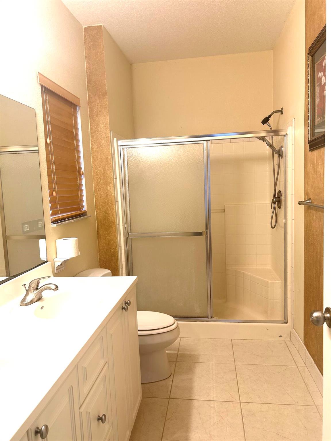 PRAIRIE KEY - Residential Lease