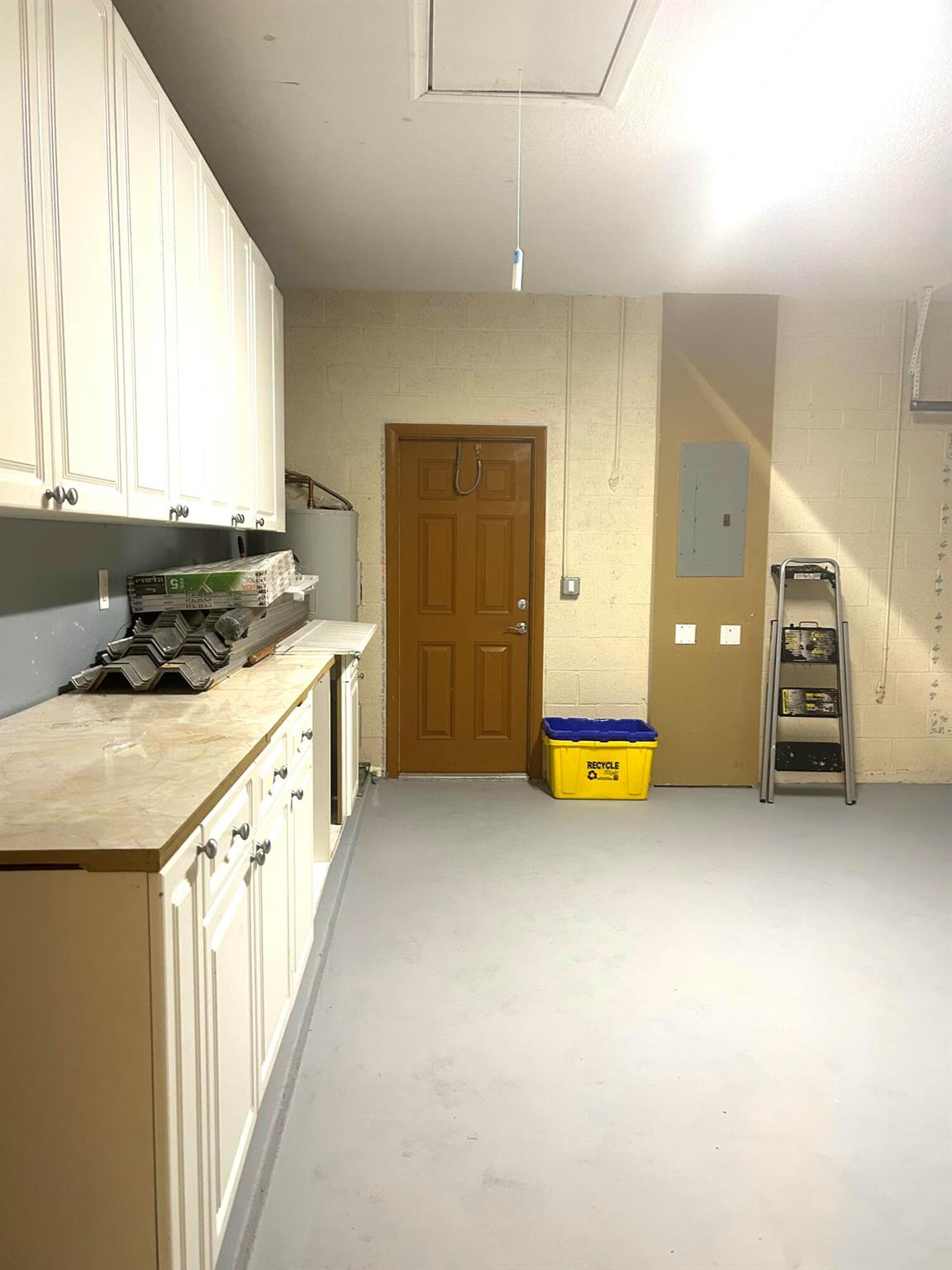 PRAIRIE KEY - Residential Lease