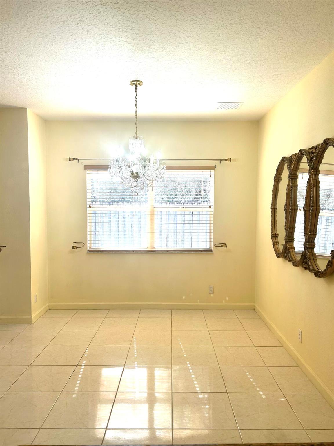 PRAIRIE KEY - Residential Lease