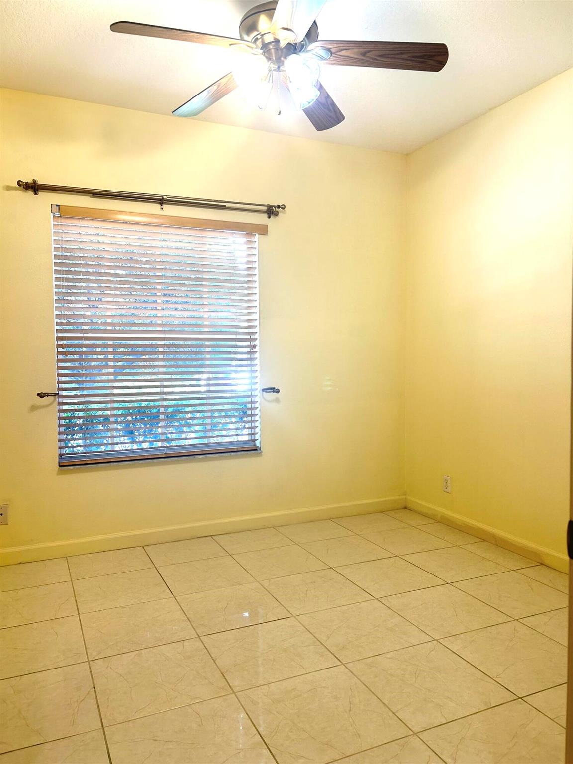 PRAIRIE KEY - Residential Lease