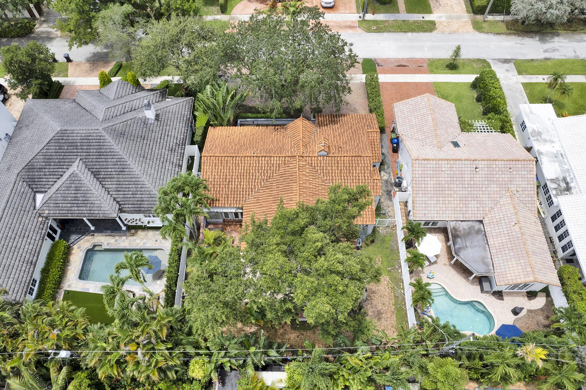 RIO VISTA ISLES - Residential