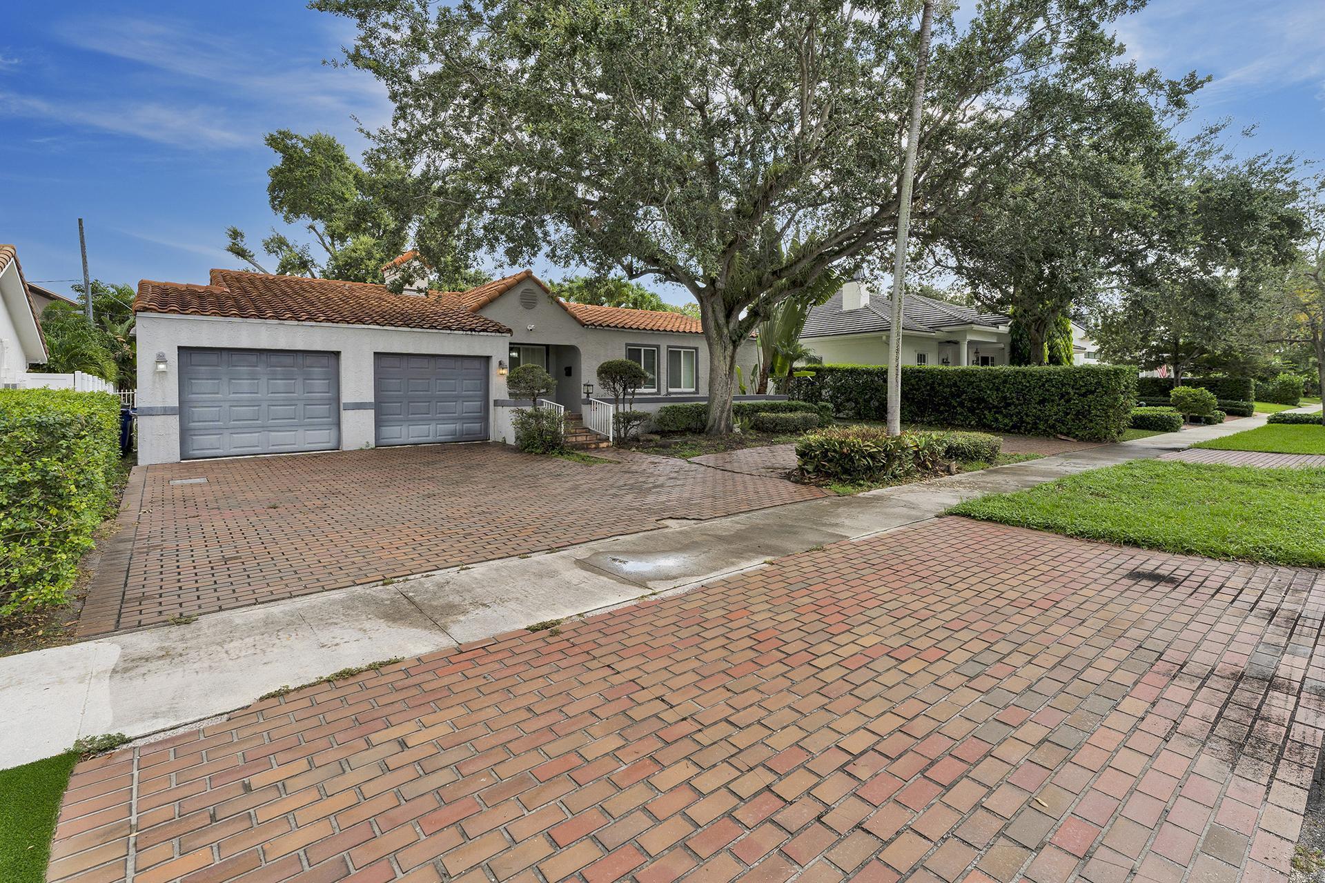 RIO VISTA ISLES - Residential