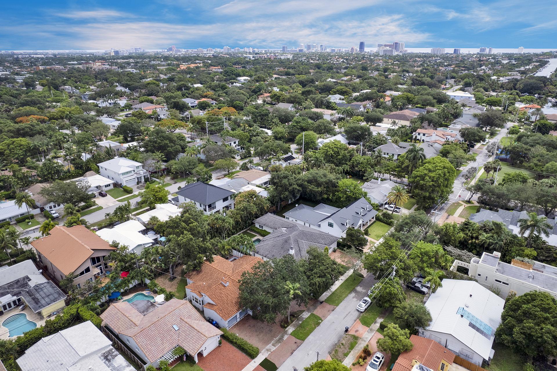 RIO VISTA ISLES - Residential