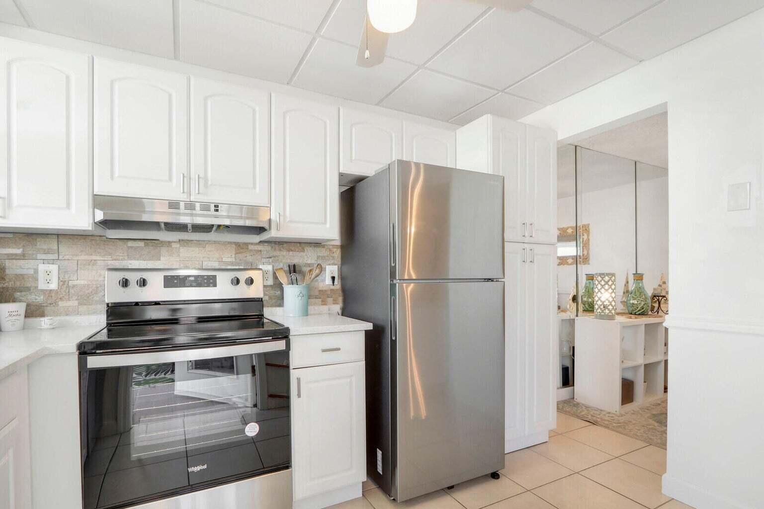 109 Paradise Harbour Boulevard 314