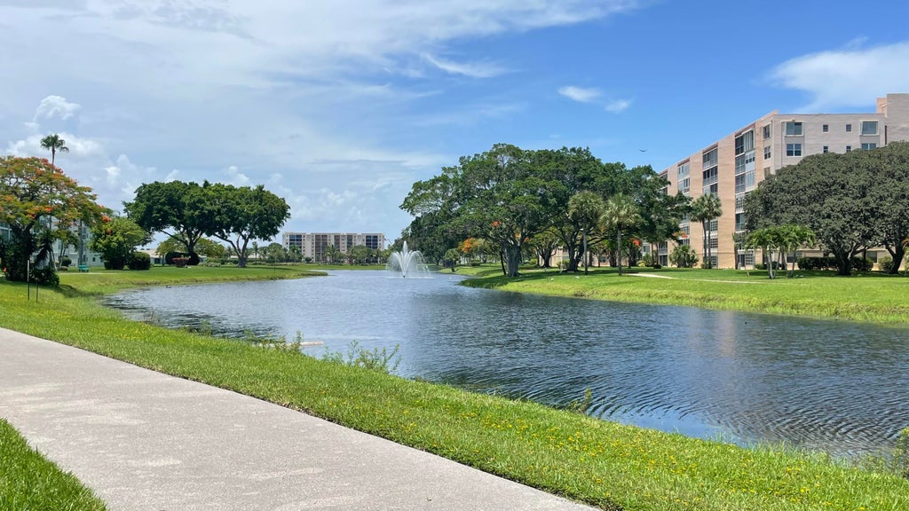 Photo of 4 Abbey Lane #103, Delray Beach, FL 33446 (MLS # B26045828)