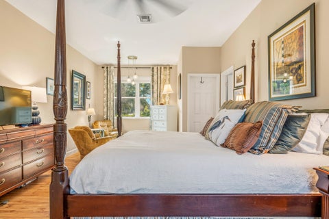 Tiny photo for 687 HAMPTON WOODS Lane SW, Vero Beach, FL 32962 (MLS # B26052543)