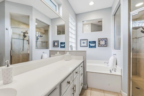 Tiny photo for 687 HAMPTON WOODS Lane SW, Vero Beach, FL 32962 (MLS # B26052543)