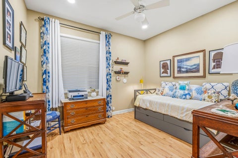 Tiny photo for 687 HAMPTON WOODS Lane SW, Vero Beach, FL 32962 (MLS # B26052543)