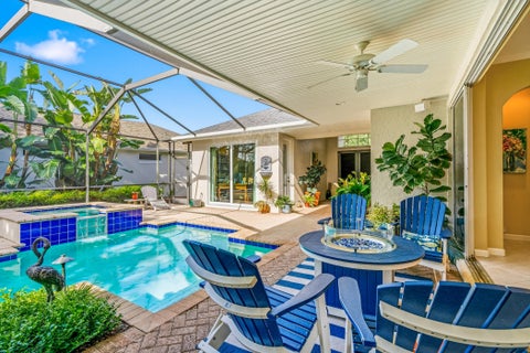 Photo of 687 HAMPTON WOODS Lane SW, Vero Beach, FL 32962 (MLS # B26052543)