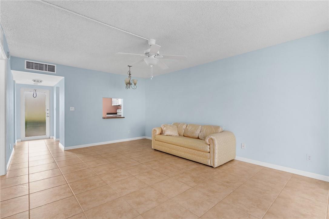 Bermuda Club - Residential