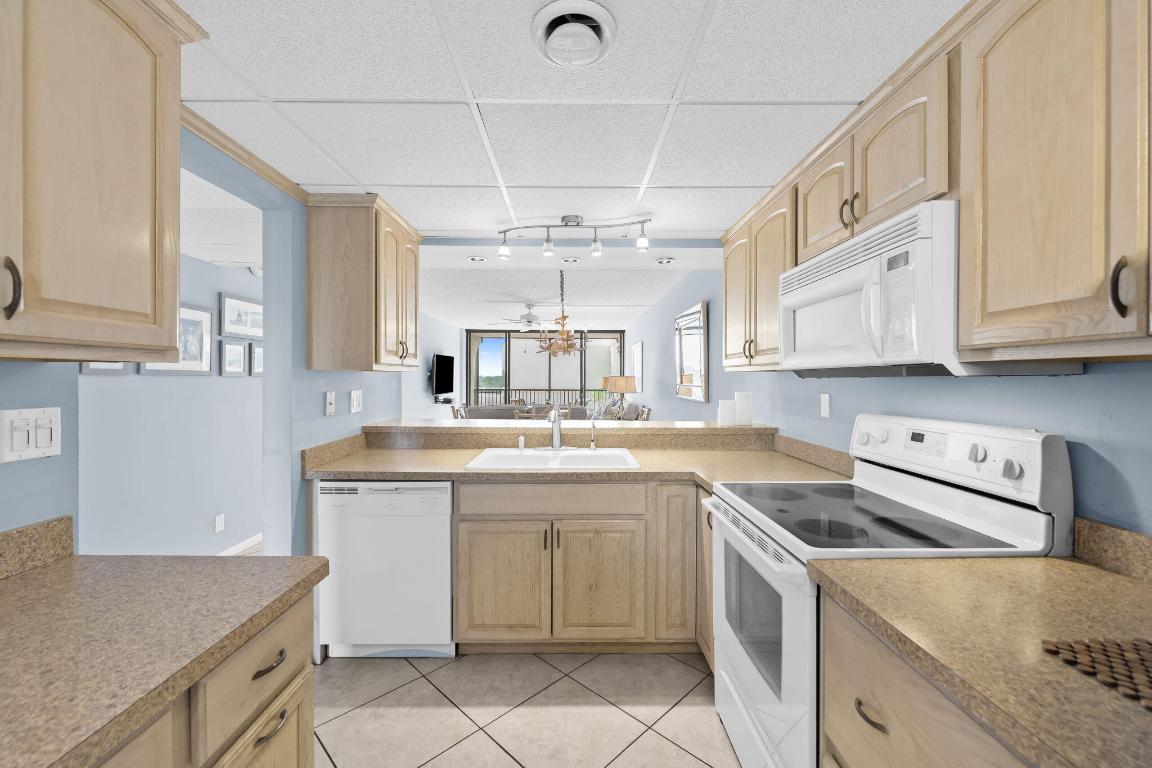 BOCA BAYOU - Residential