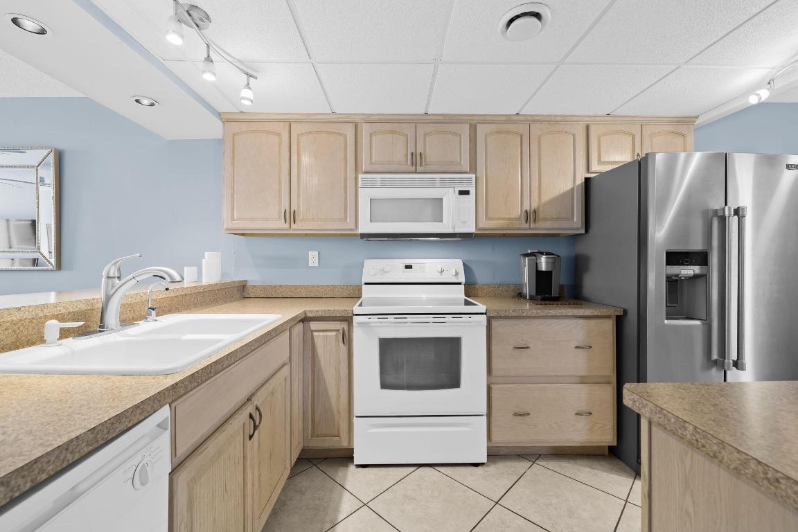 BOCA BAYOU - Residential