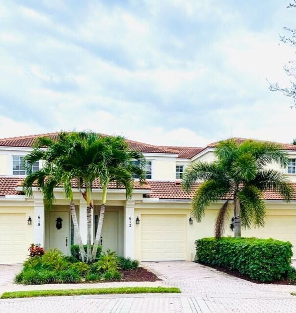 Photo of 612 Commons Lane, Palm Beach Gardens, FL 33418 (MLS # R10938828)