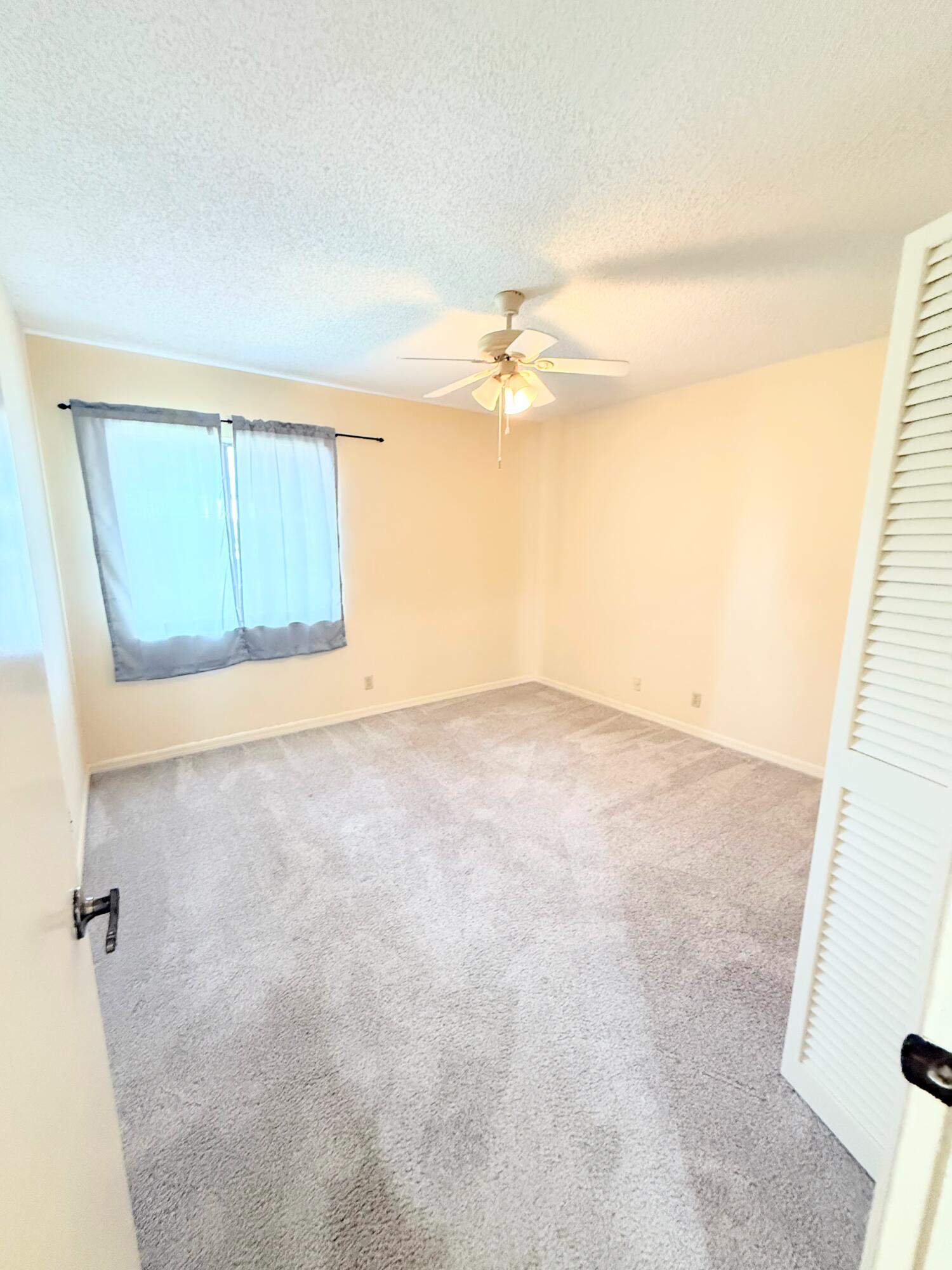 PHEASANT WALK - Residential Lease