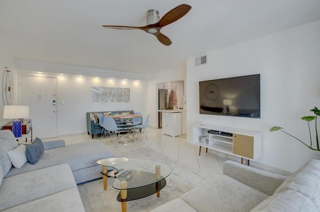 3020 NE 16th Avenue 304