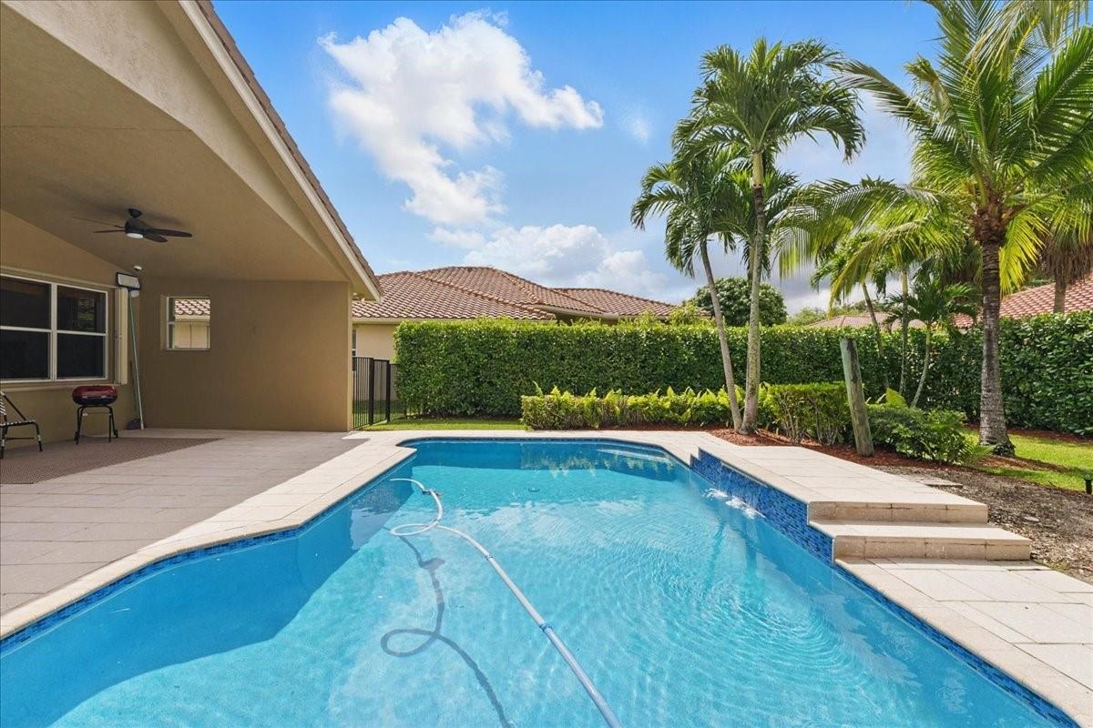 1137 Ginger Cir