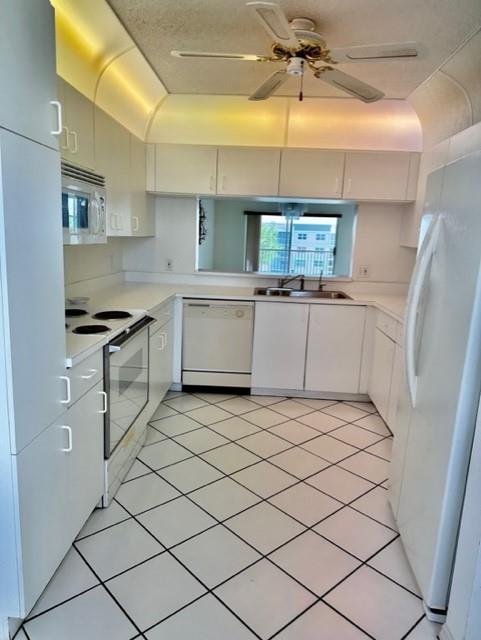 PHASE IV SUNRISE LAKES - Residential