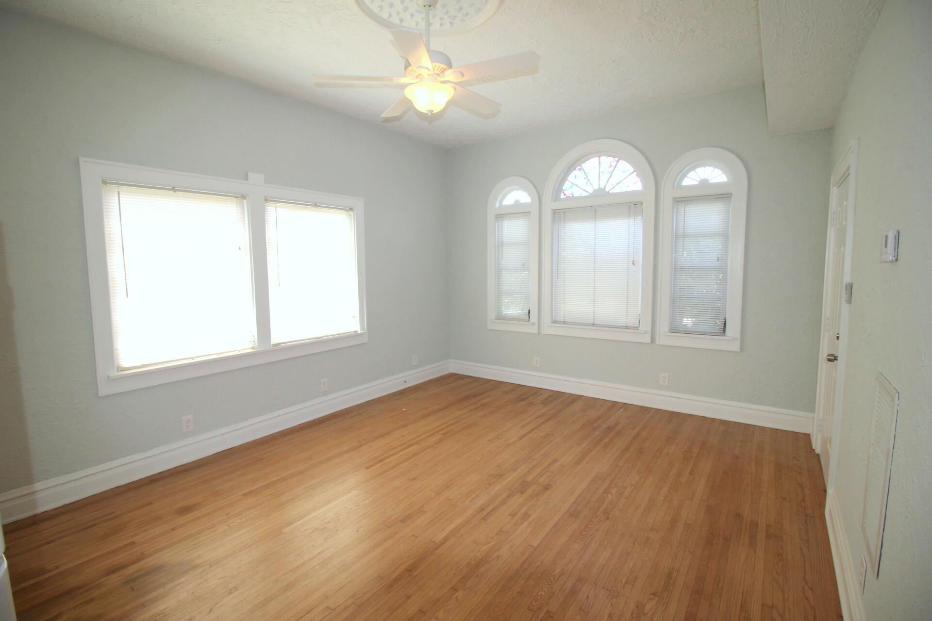 LAKE WORTH TOWN OF - Residential Lease