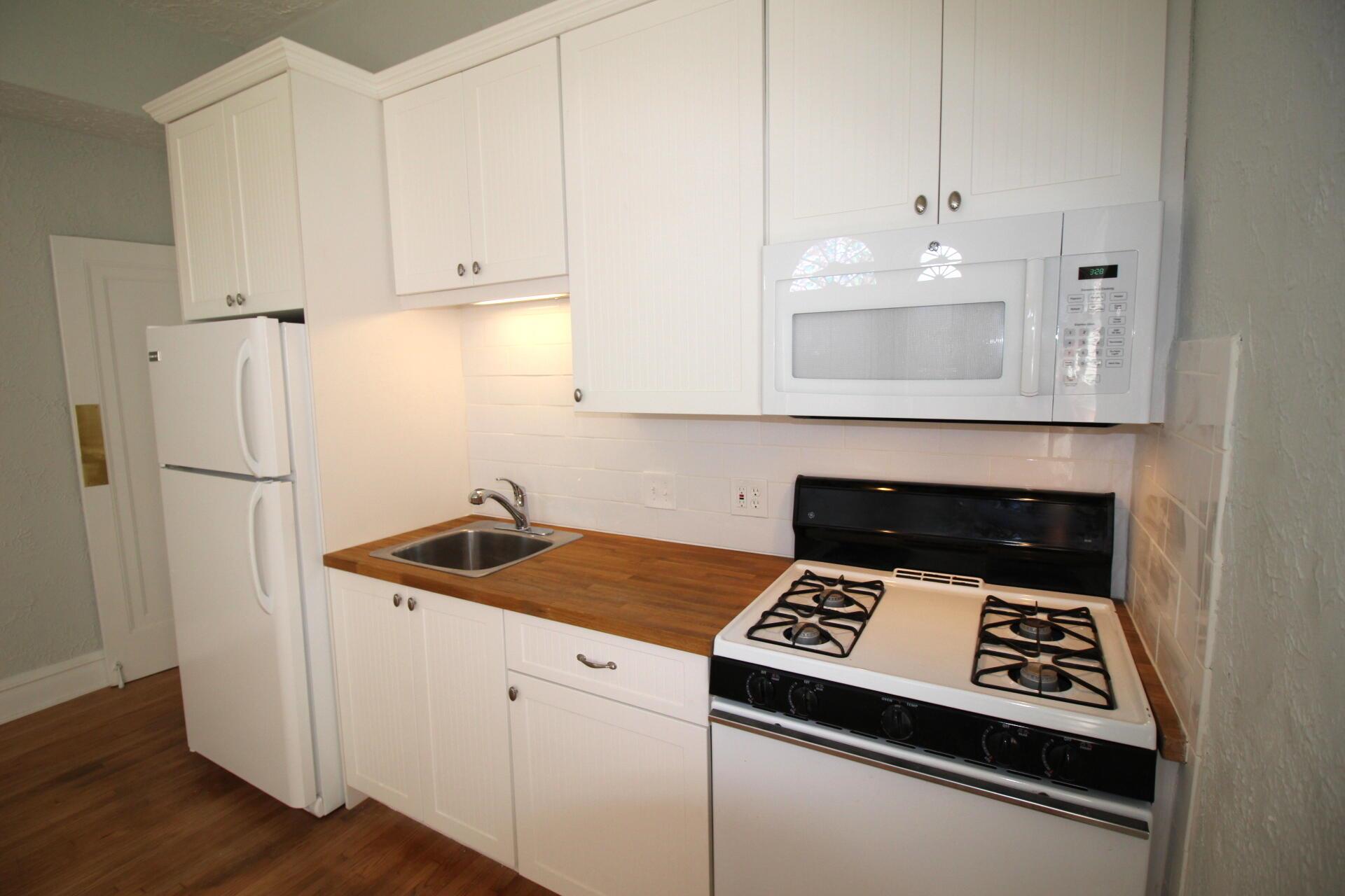 LAKE WORTH TOWN OF - Residential Lease