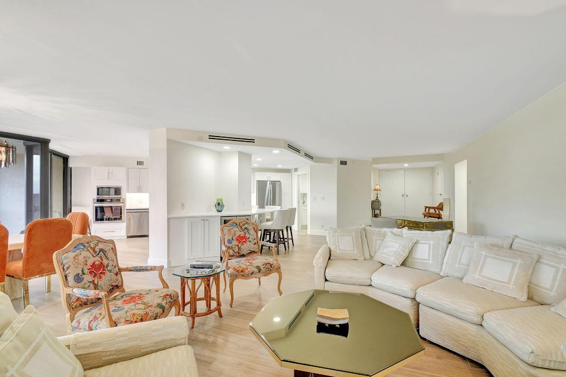 CONSULATE CONDO - Residential