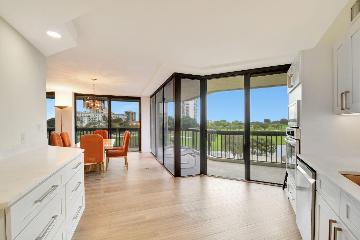 CONSULATE CONDO - Residential