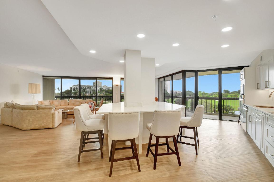 CONSULATE CONDO - Residential