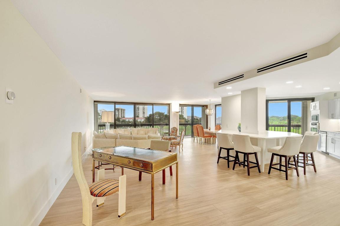 CONSULATE CONDO - Residential