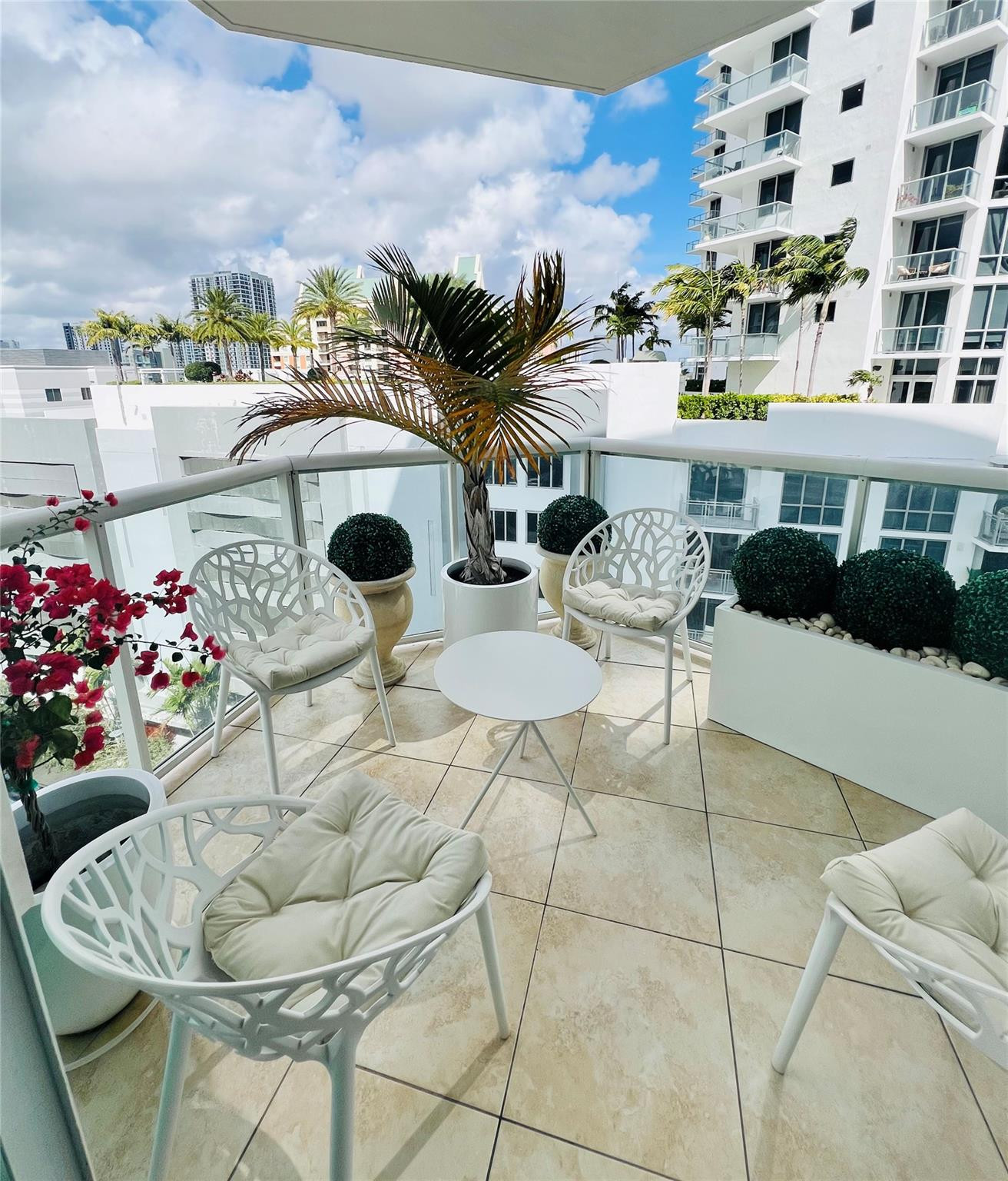 VENEZIA LAS OLAS CONDO - Residential Lease